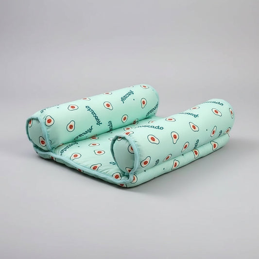 Cooling summer dog and cat mat with breathable fabric